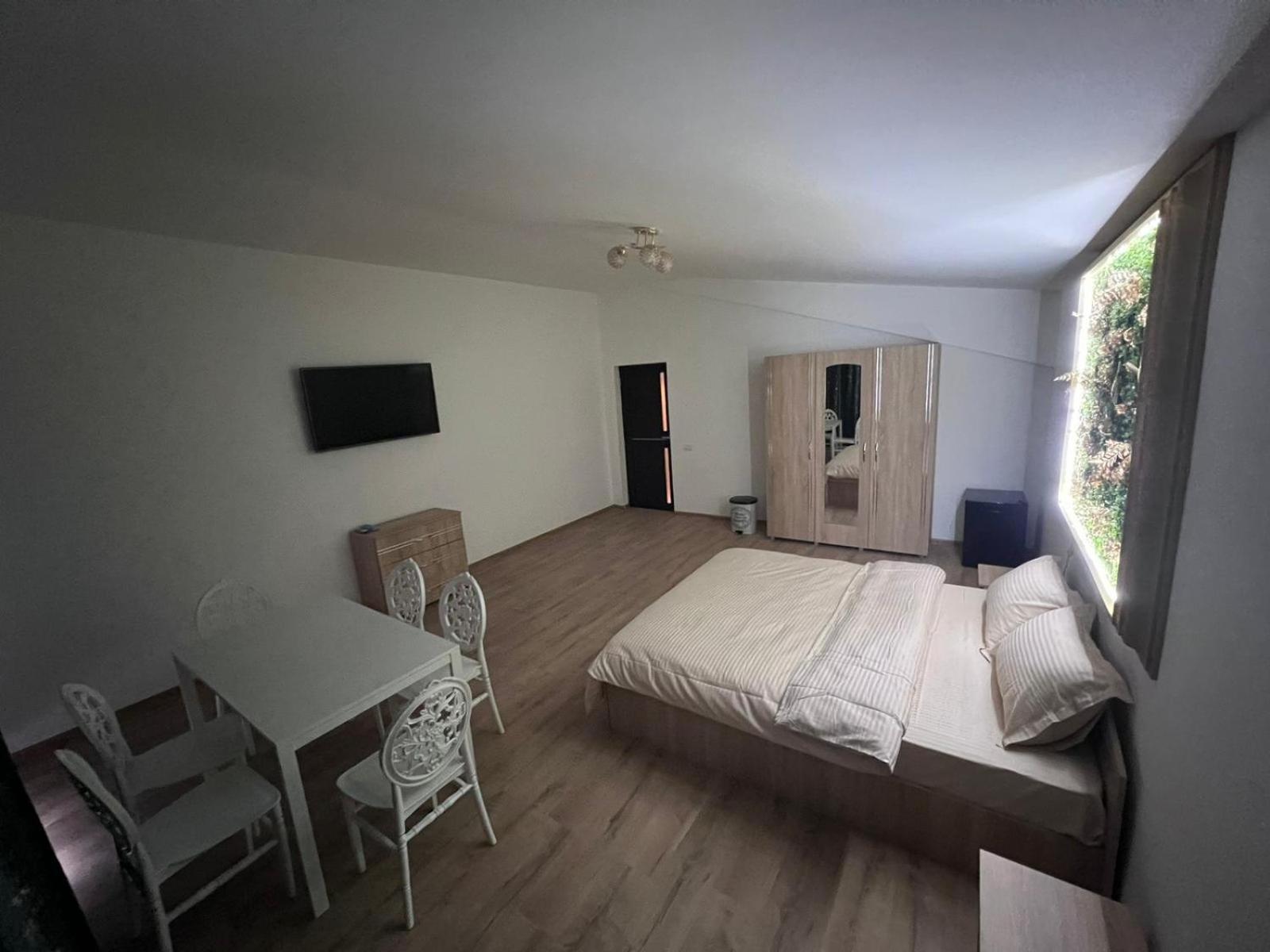 Casa Privata Airport Bucharest Therme Bucharest Balotesti Eksteriør billede