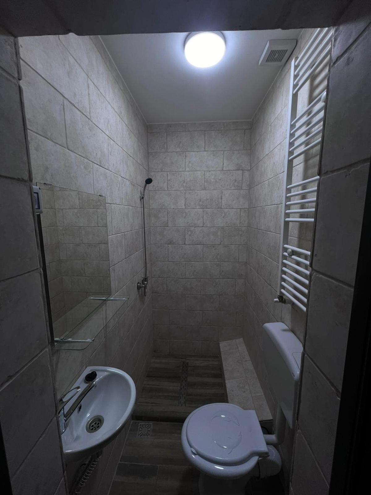 Casa Privata Airport Bucharest Therme Bucharest Balotesti Eksteriør billede