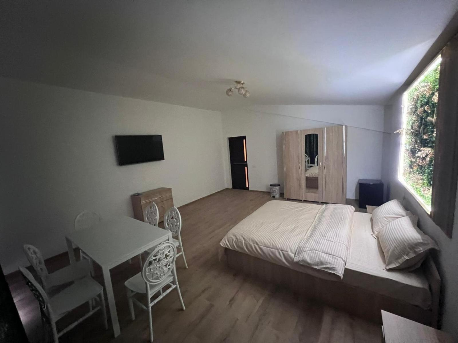 Casa Privata Airport Bucharest Therme Bucharest Balotesti Eksteriør billede